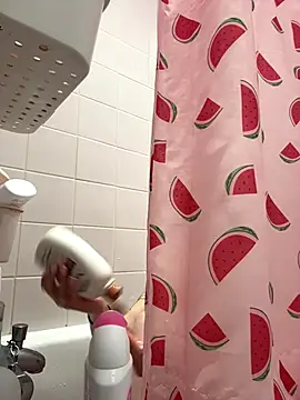 Snapshot of LilyLuck_ chatting on 01.06.26 LilyLuck online show from 01.06.26