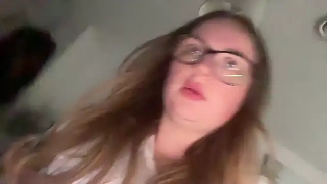 Snapshot of LilyLuck_ chatting on 03.25.26 LilyLuck online show from 03.25.26