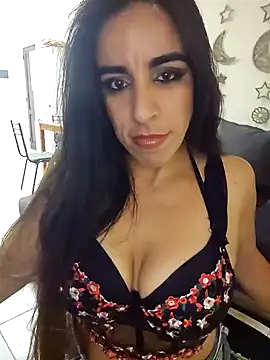 LatinArabGirl online show from 12.21.25