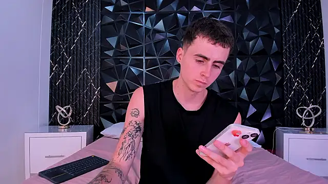 SpaceBoy1 online show from 03.11.26