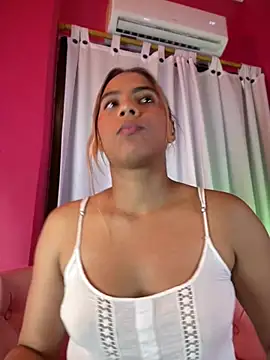 MiaSizzle online show from 03.15.26