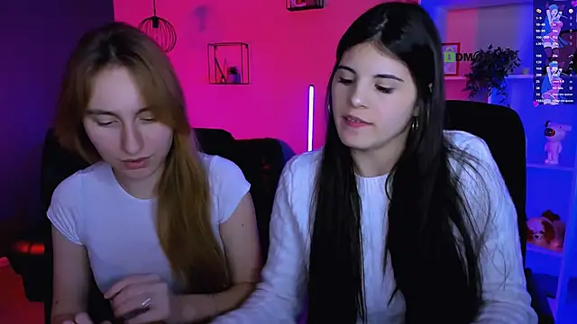 lizzie boom  online show from 02.02.26