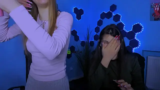 lizzie boom  online show from 02.23.26