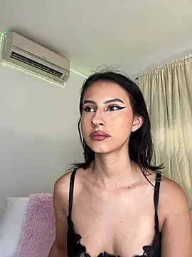 Snapshot of Zoe_mrl chatting on 01.19.26 Zoe mrl online show from 01.19.26