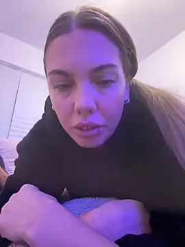 Snapshot of HardandHornycouple chatting on 12.18.25 HardandHornycouple online show from 12.18.25