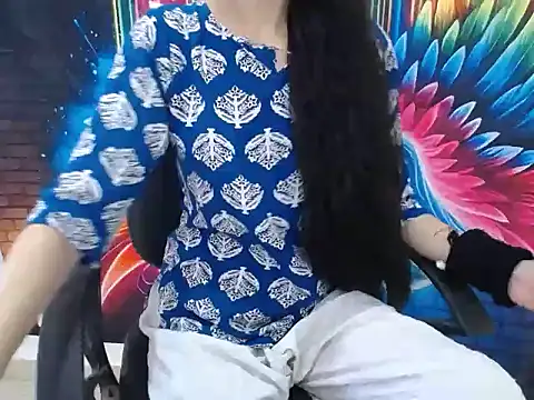 Farhana beautyfull online show from 04.24.26