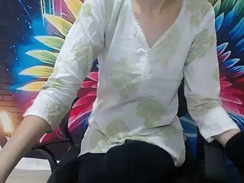 Farhana beautyfull online show from 04.28.26