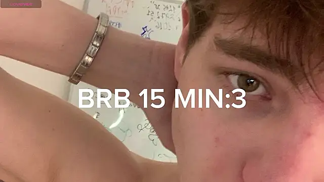 Snapshot of andyyzzz chatting on 01.19.26 andyyzzz online show from 01.19.26