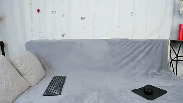 Snapshot of andyyzzz chatting on 02.26.26 andyyzzz online show from 02.26.26