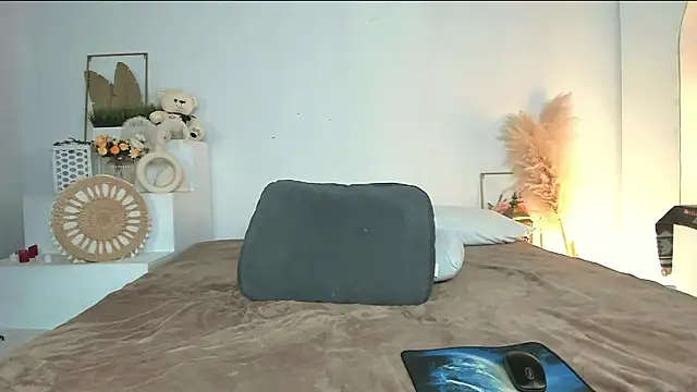 Snapshot of andyyzzz chatting on 03.14.26 andyyzzz online show from 03.14.26