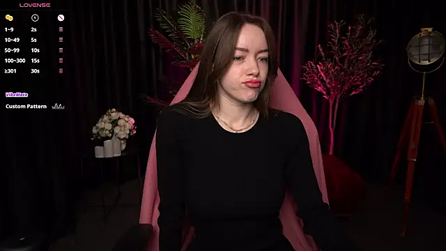 Velouraa online show from 03.08.26