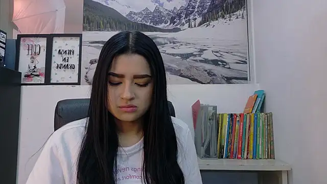 Emilyy05  online show from 06.29.26