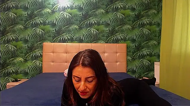 Stella John online show from 01.14.25