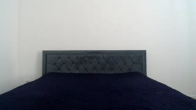 Stella John online show from 03.08.25