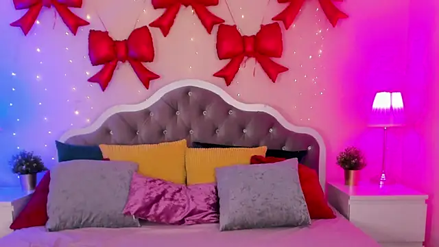 Snapshot of lesilos chatting on 07.20.26 lesilos online show from 07.20.26