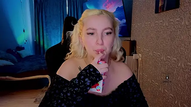 Eva Vibe  online show from 05.17.26