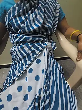 Tamilwifelove online show from 12.22.25