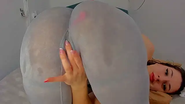 Snapshot of RedAssHottie chatting on 03.14.25 RedAssHottie online show from 03.14.25