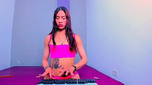 Harley Clayn online show from 04.29.26