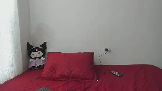 Snapshot of Arimonroee chatting on 03.04.26 Arimonroee online show from 03.04.26