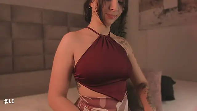 Lilith Sage  online show from 04.29.26