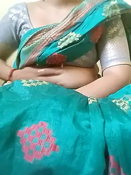 Snapshot of suman_bhabhi001 chatting on 12.22.25 suman bhabhi001 online show from 12.22.25