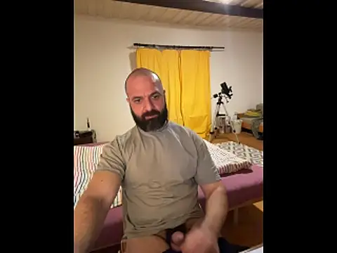 Snapshot of DamonSalvatore2 chatting on 03.05.26 DamonSalvatore2 online show from 03.05.26