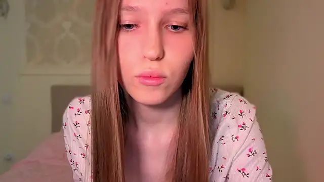 Alllura online show from 03.06.26