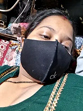 Snapshot of Radhacpl9528 chatting on 01.17.26 Radhacpl9528 online show from 01.17.26