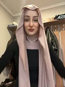 LuxBrunette  online show from 04.28.26