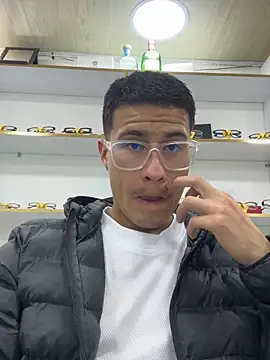 Latin Paisa Boy online show from 02.12.26