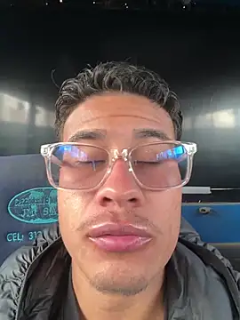 Latin Paisa Boy online show from 04.18.26