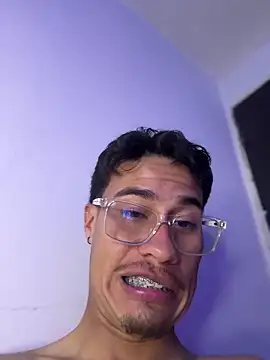 Snapshot of Latin_Paisa_Boy chatting on 05.15.26 Latin Paisa Boy online show from 05.15.26