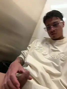 Latin Paisa Boy online show from 06.24.26