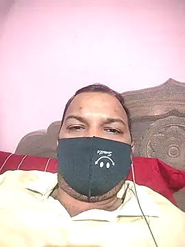 Snapshot of lookupyou chatting on 12.22.25 lookupyou online show from 12.22.25