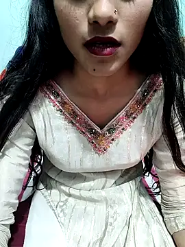 Snapshot of Yours-Zeenat chatting on 01.16.26 Yours-Zeenat online show from 01.16.26