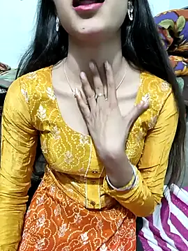 Snapshot of Yours-Zeenat chatting on 02.23.26 Yours-Zeenat online show from 02.23.26