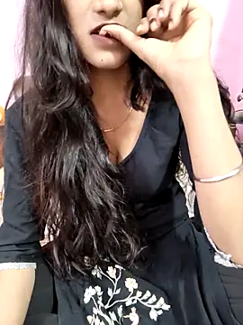 Snapshot of Yours-Zeenat chatting on 04.06.26 Yours-Zeenat online show from 04.06.26