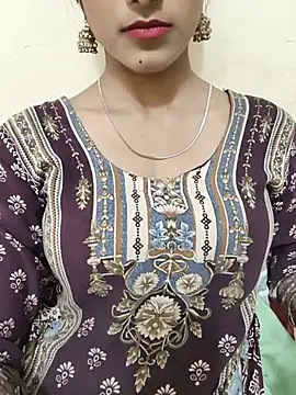 Yours-Zeenat online show from 05.26.26