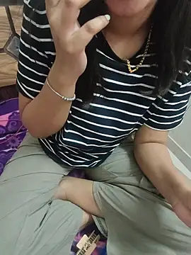 Snapshot of geetanjali_singh chatting on 02.26.26 geetanjali singh online show from 02.26.26