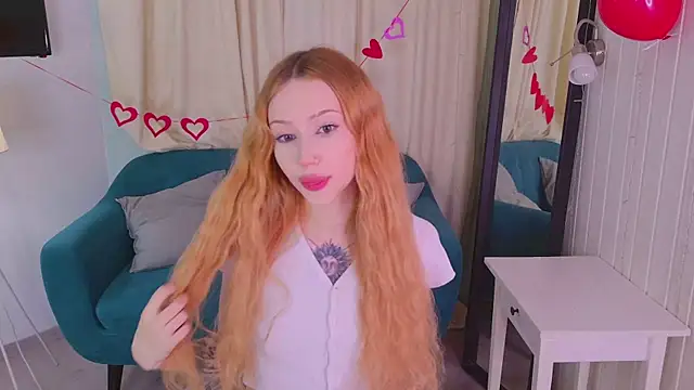 Zoe  Page online show from 02.12.26