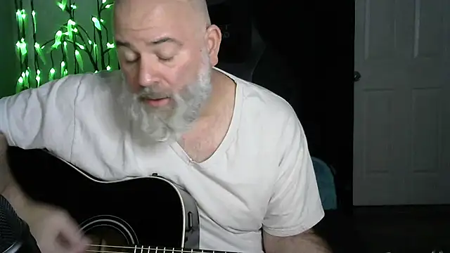 XJJ77x online show from 07.12.26