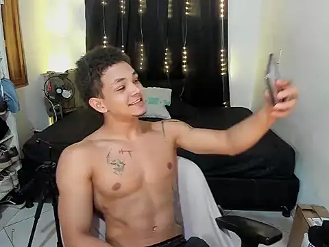 Dres4U online show from 03.04.26