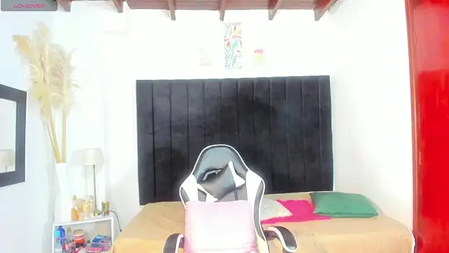 karen adamss online show from 01.10.26