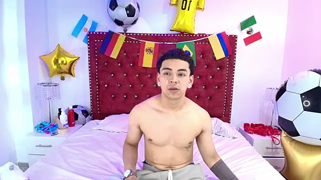 Jaden and sofia online show from 06.18.26