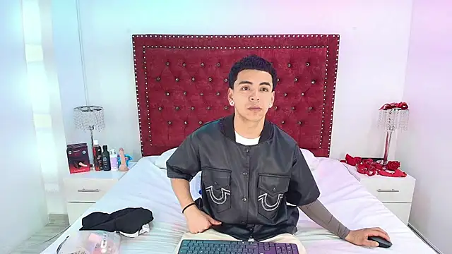 Jaden and sofia online show from 07.28.26
