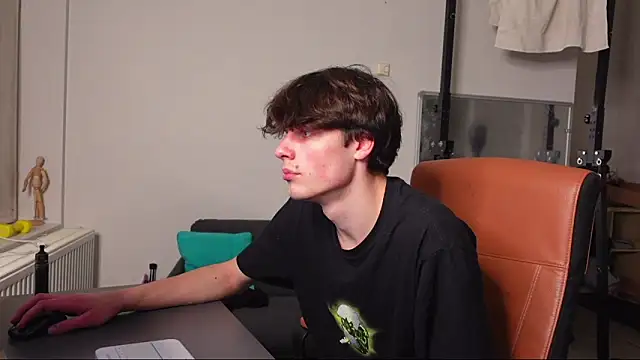 Snapshot of Daniel_Shawnn chatting on 01.13.26 Daniel Shawnn online show from 01.13.26