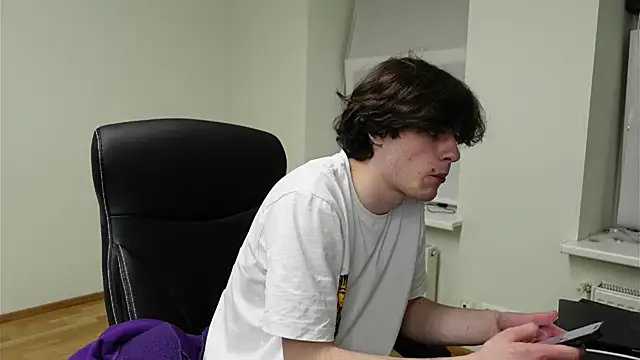 Snapshot of Daniel_Shawnn chatting on 03.31.26 Daniel Shawnn online show from 03.31.26