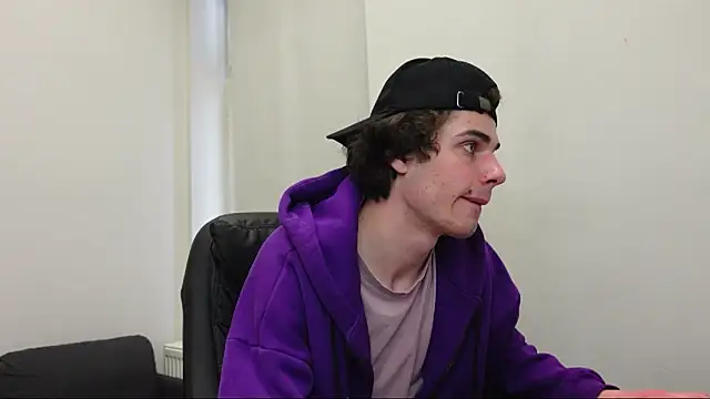 Snapshot of Daniel_Shawnn chatting on 04.02.26 Daniel Shawnn online show from 04.02.26