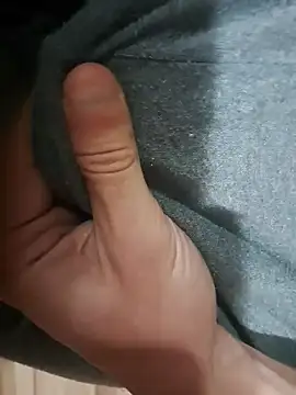 Snapshot of ShyGuyI chatting on 01.19.26 ShyGuyI online show from 01.19.26